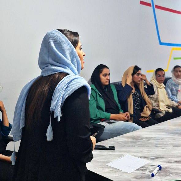 کلاس زبان مکالمه انگلیسی در تهران در آموزشگاه اسلامی